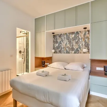 Апартаменты Luxe Et Architecture Au Centre De Pour 6 Pers *